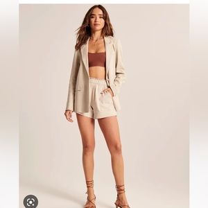 Abercrombie and Fitch women’s single breasted linen blend blazer in size xs
